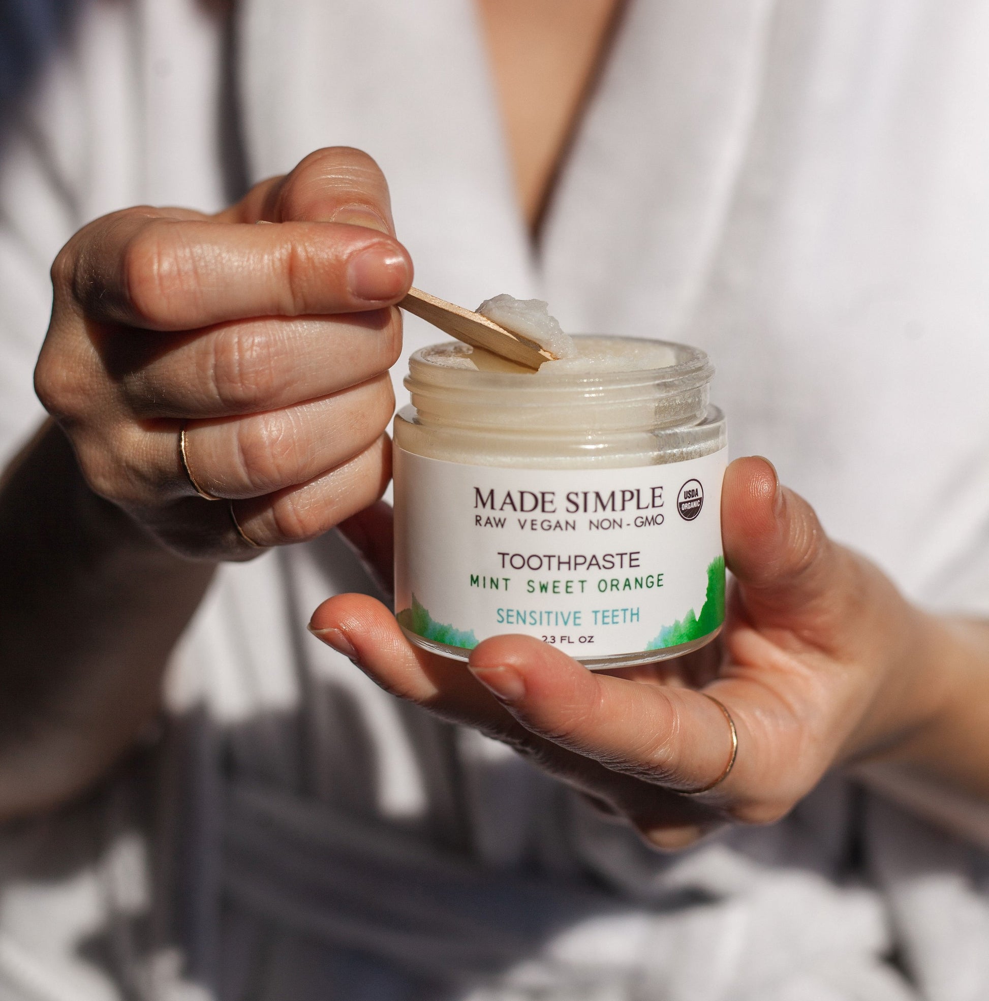 Mint Sweet Orange Toothpaste - Certified Organic, Vegan & Cruelty-free-3